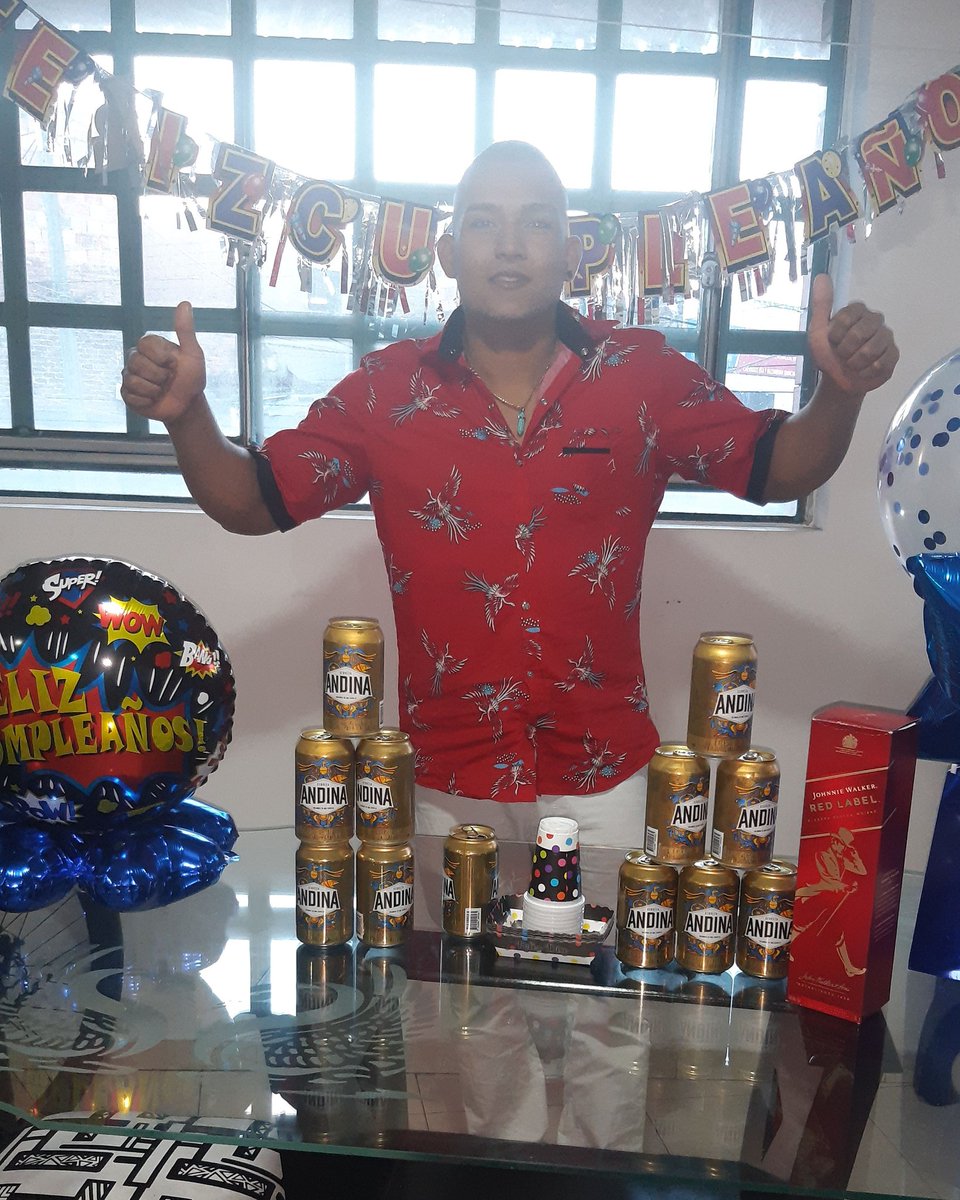 ArciaCamacho's tweet photo. Cumple#25 https://t.co/IqZub98JGY