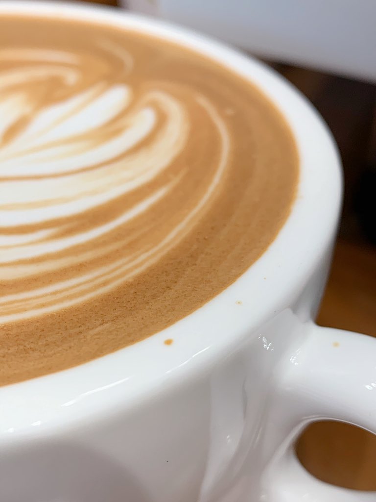 我感到难过，不是因为你欺骗了我，而是因为我再也不能相信你了。

尼采