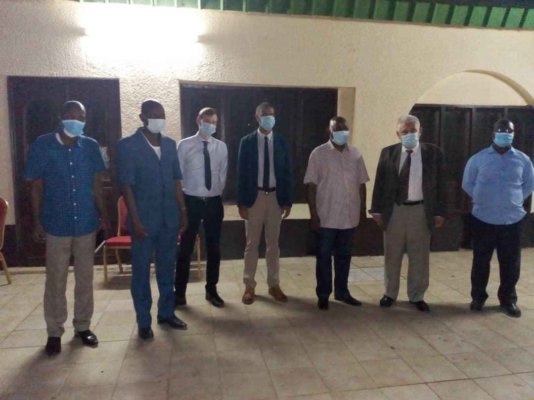 UeCongoBrazza's tweet photo. Arrivé à Madingou (Bouenza), pour la foire agricole #Promanioc du #PAM, et une visite des projets, l'Ambas. @paula_raul reçu en audience par le préfet J. Monkala-Tchoumou hier. Echanges fructueux autour des potentialités de ce département et de la gestion de la crise sanitaire. https://t.co/ecjHh7ecKF