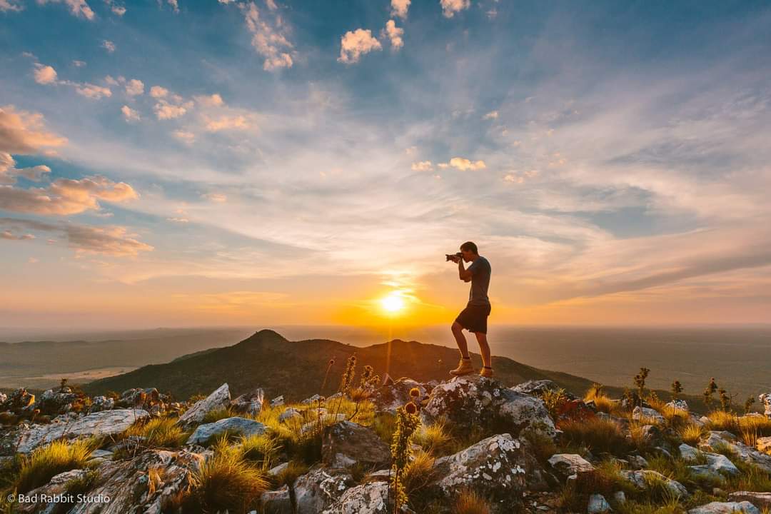 sam_in_zimbabwe's tweet image. #Chimanimani - One of #Zimbabwe&apos;s most beautiful destinations that has not being given the priority it deserves esp. by us locals. 
📷 #BadRabbitStudio 
1 &amp;amp; 3- #PorkPiePeak
2- #BridalVeilWaterfalls
4- #Waterfall @ #TessasPool
#ShoozDMC #ShoozEasternHighlands
#BeautifulWaterfalls