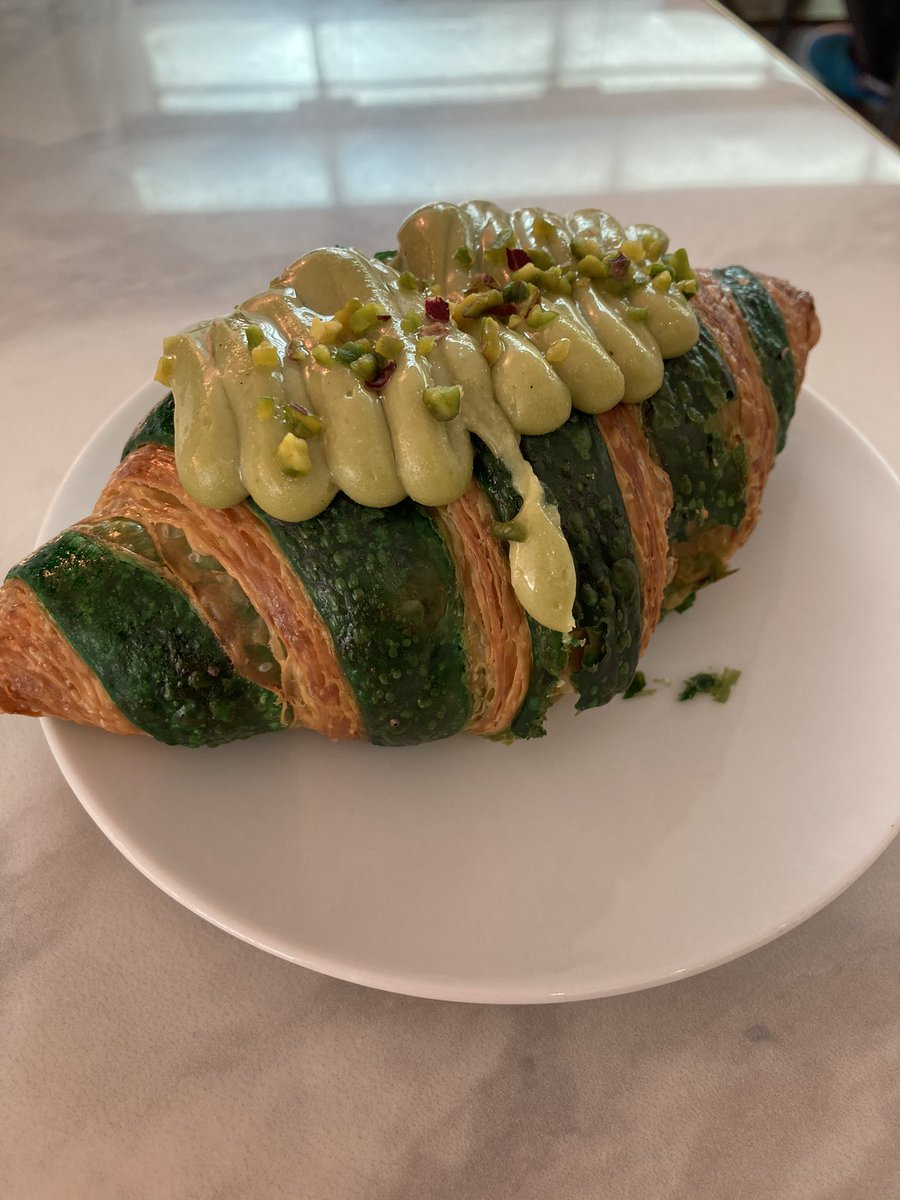 zazandrea's tweet photo. È stato bello.
Addio.
#cornettoalpistacchio #maxi #rinaldini #romatermini #roma #termini #buongiorno @Rinaldinipastry https://t.co/0X6nNAYu6P