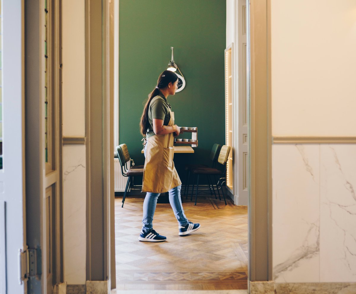 Om my way met de thee! 😜🍵

#browniesanddownies #puurisperfect #wijmakenlunchenleuker #puritea