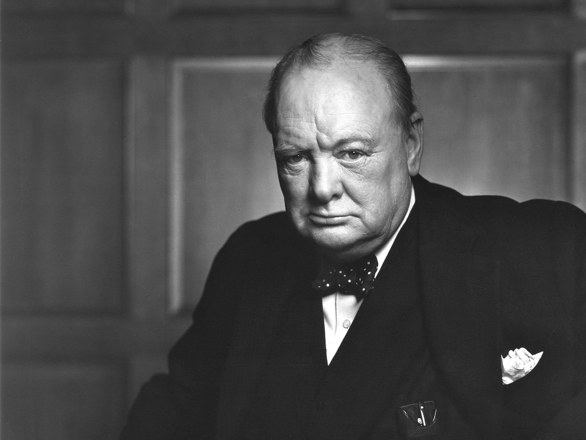 dixxit's tweet photo. « Mieux vaut prendre le changement par la main avant qu’il ne nous prenne par la gorge ». Winston Churchill. #Webinar #RefonteÉditoriale @CometEntreprise https://t.co/9ISFV3EYbv
