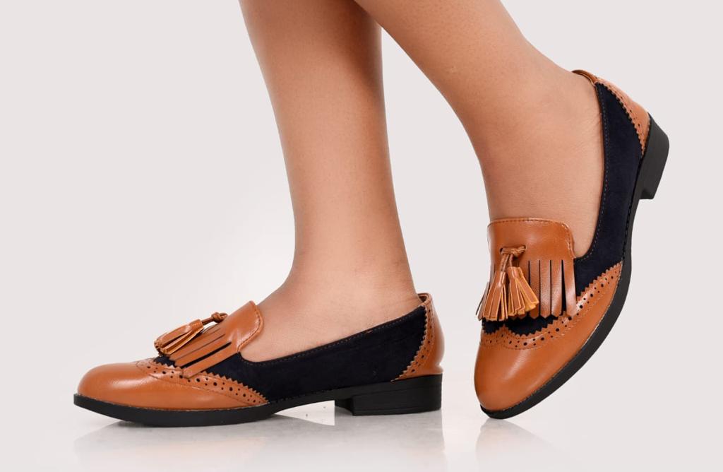 _Mwanyalo's tweet photo. 🔥Ladies shoes: Brogues
🔥SIZES: 37-42
🔥Price: Ksh 1900
🔥For orders call 0732543052
🔥Delivering all across the country
Fuliza Safaricom President Kenyatta Westlands #VerifyOlunga
Eldoret Nairobi https://t.co/OxEJ0ZGLY3