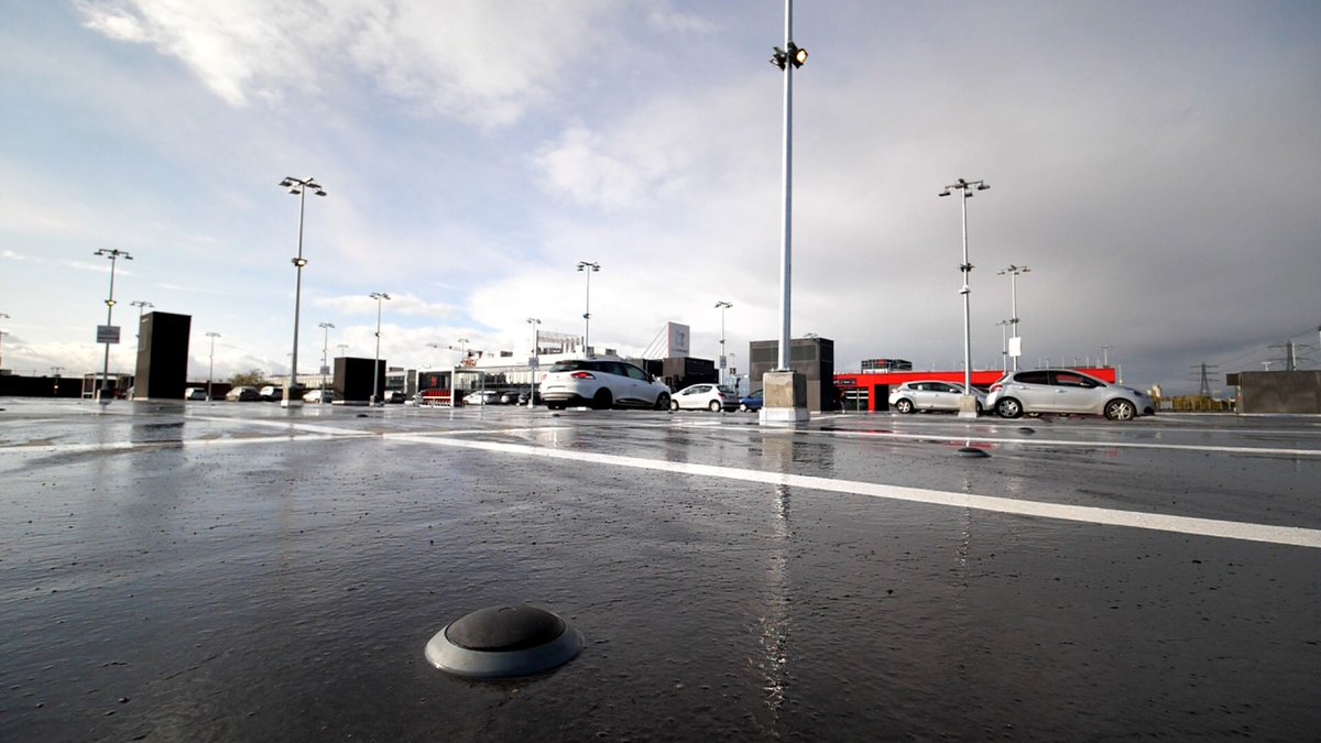 JCB est fier de participer à ces projets qui vont toujours plus loin dans l'accompagnement client par les centres commerciaux. Merci à Bosch de développer des solutions fiables et d'innover pour la smart city de demain.
+ d'info sur notre site : jcbsignalisation.com/realisation-de…