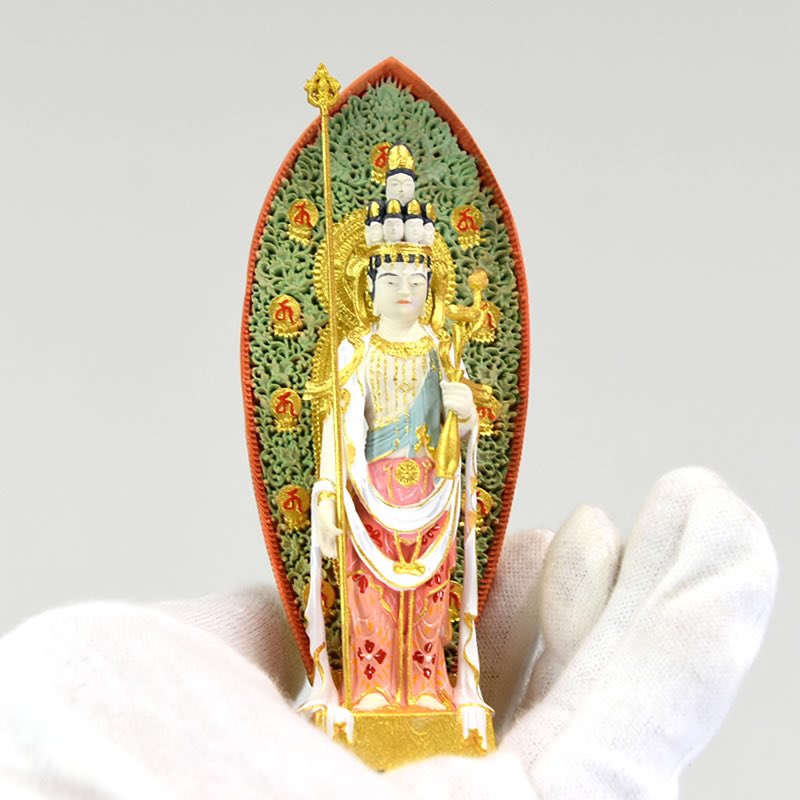 kaiunet's tweet photo. 【小仏】柘植長谷寺形十一面観音菩薩　極彩色仕様　総高約12cm
https://t.co/qVQ20fv0ec

#十一面観音菩薩
#十一面観音
#観音菩薩
#観音
#長谷寺
#仏像
#木彫り
#小仏
#海宇工芸館
#kaiuart https://t.co/rbbeTArbby