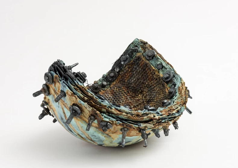 Amazing ceramic sculptures from Bath based ceramic artist Mary-Jane Evans <a href="/beanage36/">mary-jane evans</a> at maryjaneevansceramics.com Taken from the "Detritus Series", © Mary-Jane Evans #art #MaryJaneEvans #CeramicArtist #Bath #Detritus #sculptures