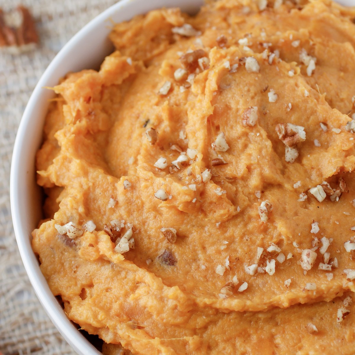 cookingupmemor1's tweet photo. Who loves sweet potatoes? #sweetpotatoes #mashedsweetpotatoes #healthypotatoes
https://t.co/RYdaYj3zy5 https://t.co/oJZZ9XuVvP