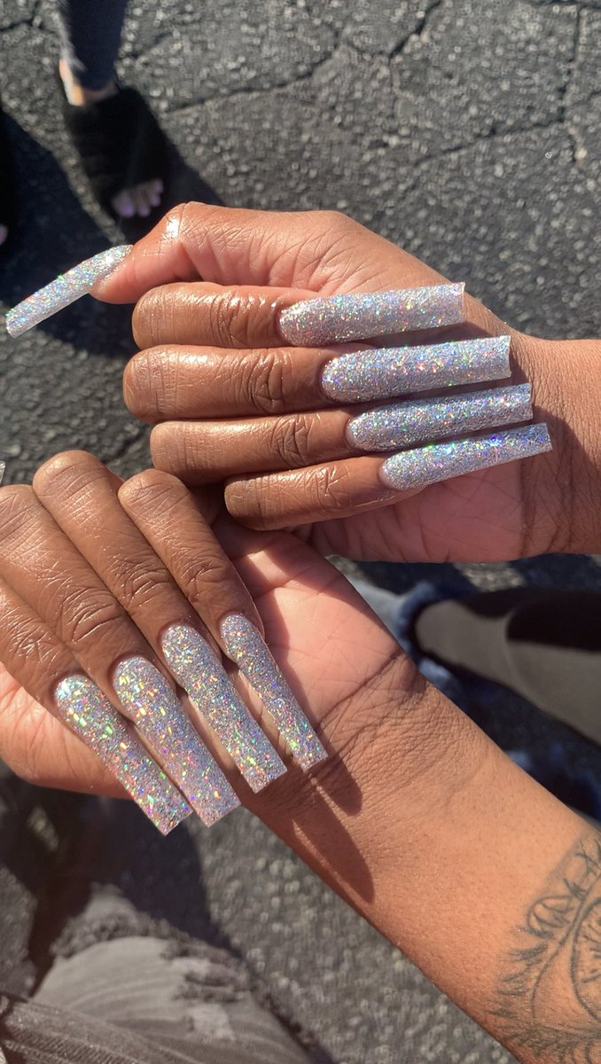 nailzbynette's tweet photo. It’s the glitter for me ✨ https://t.co/F16ZJKnkAz