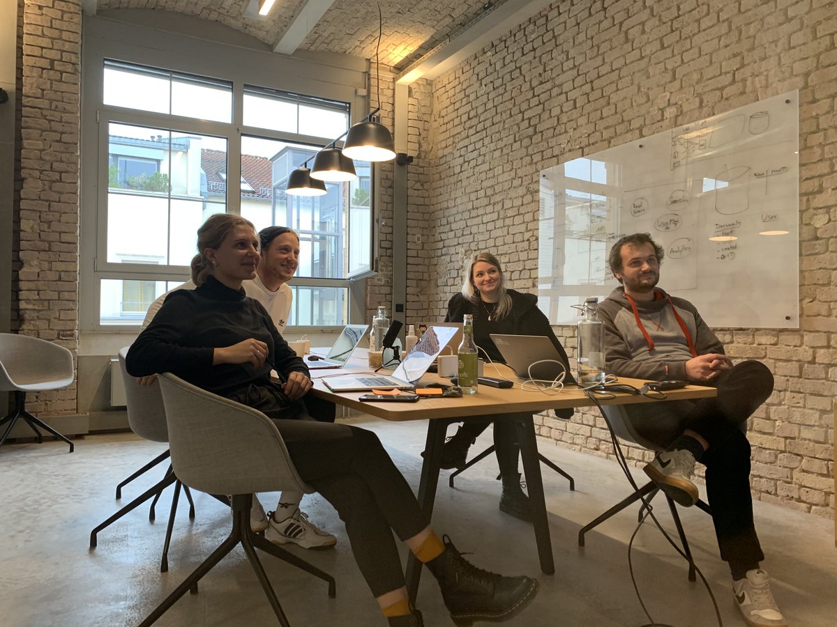 Split Seconds | 넬레 (@_splitseconds) on Twitter photo Team #opendata hat heute die <a href="/Tech4Germany/">Tech4Germany</a> Ergebnisse präsentiert. Unglaublich, wie schnell 12 Wochen vorbei gegangen sind. Ein großes "Danke" an unsere Digitallotsen, Projektpartner und alle Supporter! @govdata_de <a href="/AuswaertigesAmt/">Auswärtiges Amt</a> <a href="/OpenDataBundDe/">Kompetenzzentrum Open Data</a> #t4g2020 Team #opendata hat heute die <a href="/Tech4Germany/">Tech4Germany</a> Ergebnisse präsentiert. Unglaublich, wie schnell 12 Wochen vorbei gegangen sind. Ein großes "Danke" an unsere Digitallotsen, Projektpartner und alle Supporter! @govdata_de <a href="/AuswaertigesAmt/">Auswärtiges Amt</a> <a href="/OpenDataBundDe/">Kompetenzzentrum Open Data</a> #t4g2020