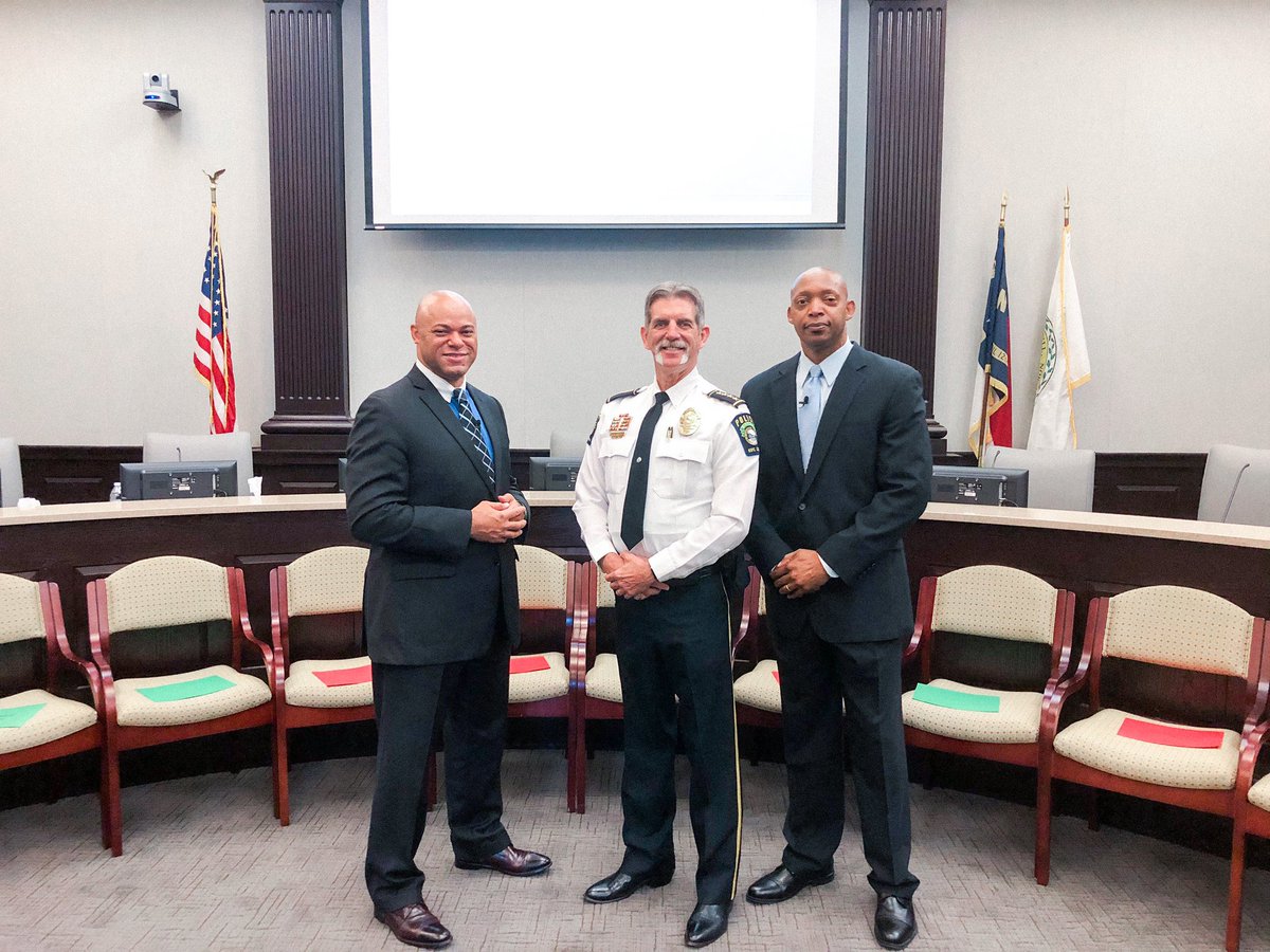 EquilibriumUP's tweet image. Great sessions with Mint Hill Police Department on Reconciliation, Diversity and Implicit Bias. MHPD’s Chief Ledford and command staff meeting the needs of the community.