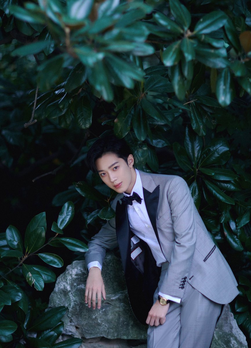 insnowday's tweet photo. หล่อมากๆๆๆๆๆๆๆๆๆ ฮือออออ คุณชายยยยย https://t.co/D9TKVdVfc9