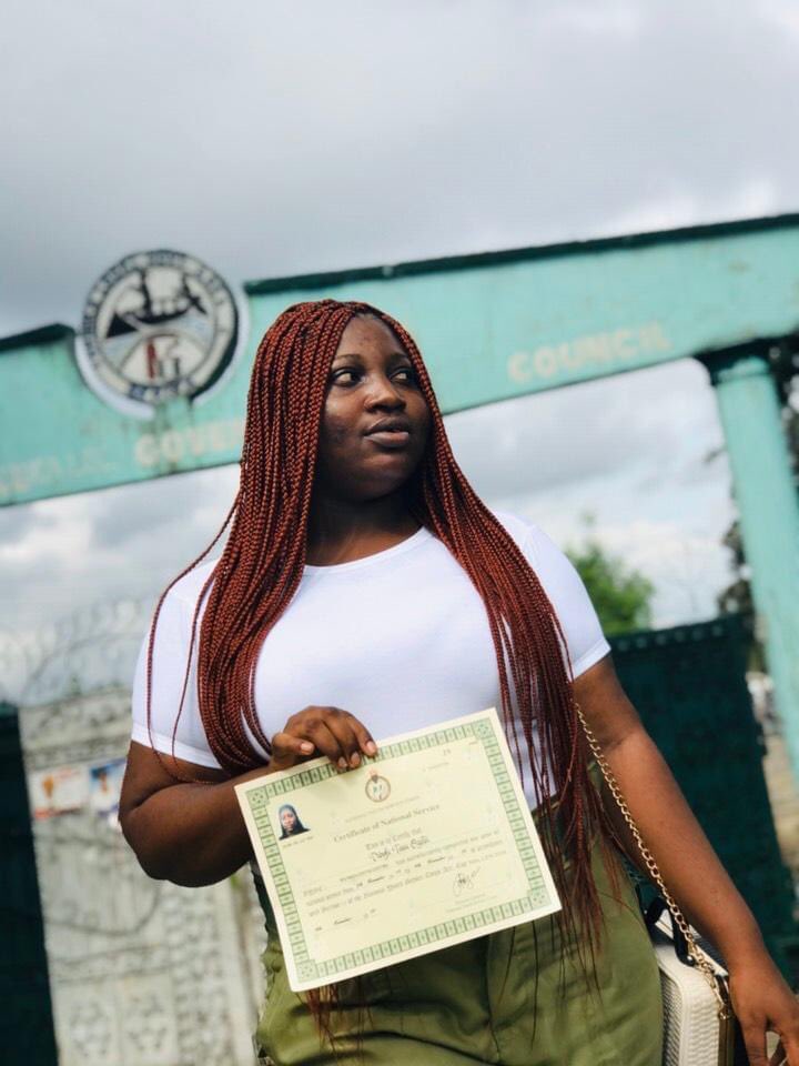 EDibofa's tweet photo. Thank you Lord for everything. I know am not worthy but you are always there. 
   I want to thank Everyone who started this journey with me. Am grateful for the constant calls, text messages ❤️
Thank you❤️❤️❤️

#EkeremorEre
#NYSC DONE AND DUSTED❤️❤️
#PleaseCelebrateWithMe https://t.co/cO6GD9F6bj