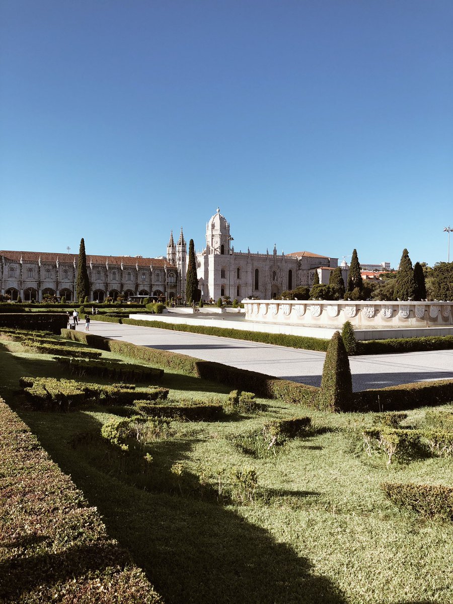 gonetodiscover's tweet photo. Belém, Lisbon
—

Belem is the charming district to the west of Lisbon, where there are many of the cities most iconic tourist attractions.
Cycle along the River Tejo for great views of Belém. 

Até breve!

#gonetodiscover #lisbon #belem #rivertejo #portugal #towerofbelem #travel https://t.co/OvVAU4TkgB