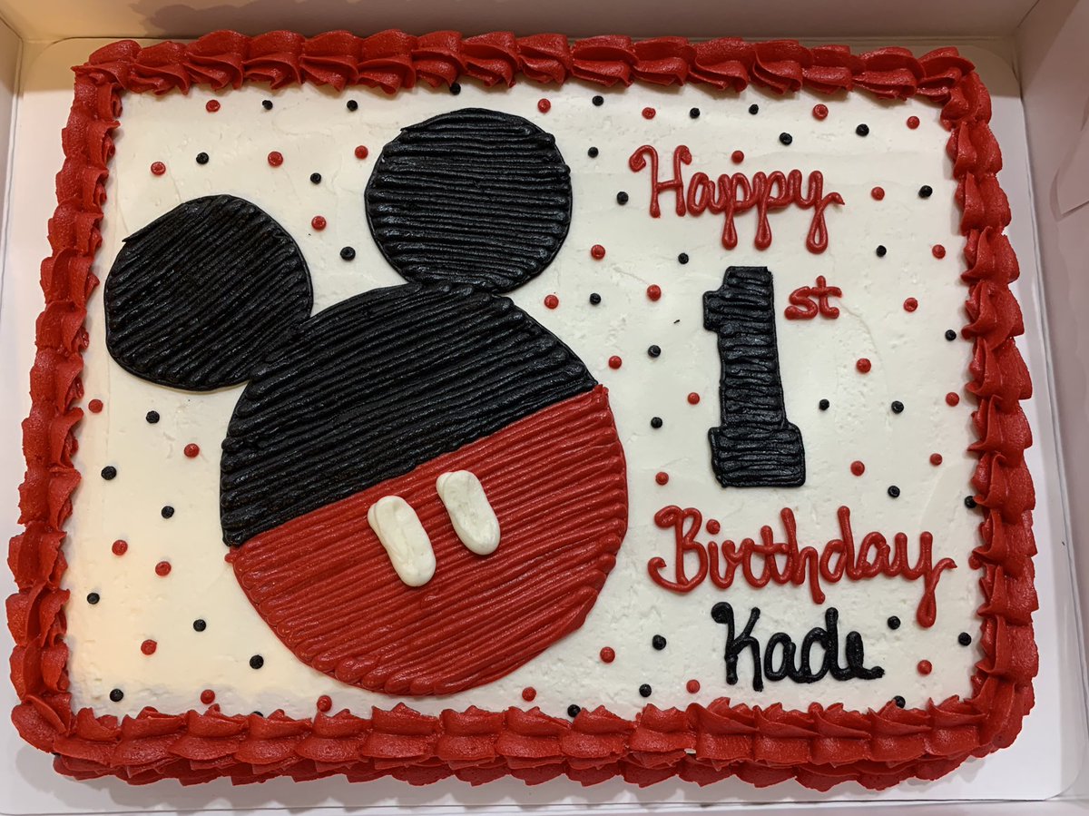 klinemomof5's tweet photo. Mickey Mouse 1st Birthday
1/2 sheet cake, smash cake, & cookies
#BBbakery https://t.co/otfHaxxL7u