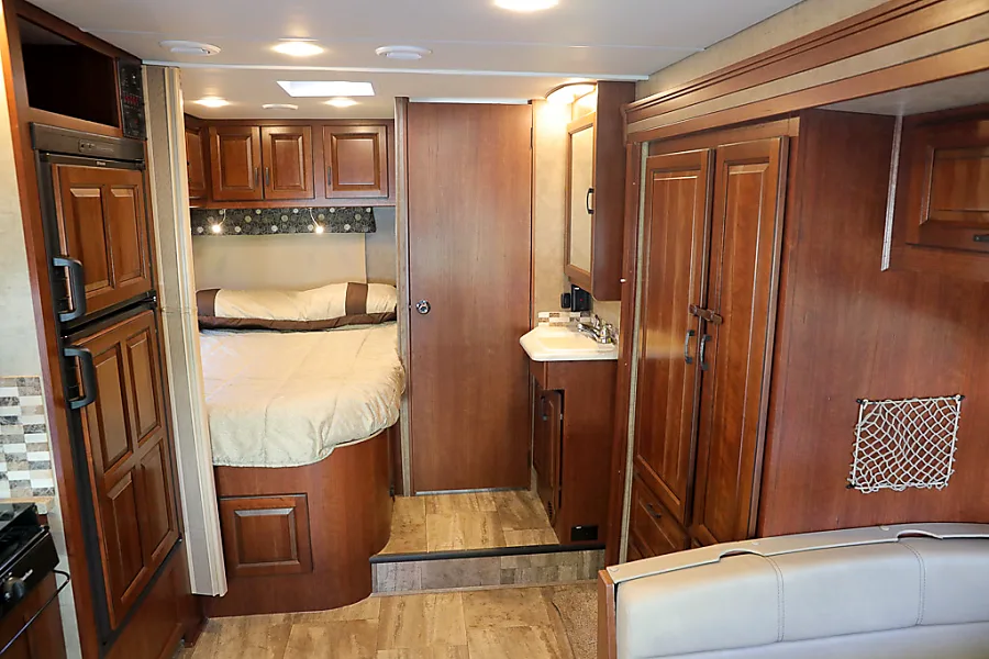 mangorvrentals's tweet photo. A MangoRV feels like vacation on wheels. The MBS 2401S offers a dinnette slide out with a queen bed and corner wardrobe at the rear part of the motorhome.
Visit https://t.co/YMY4vKMGeo to plan your next getaway.
~
#MangoRV #RVlife #RVlifestyle #RVing #Motorhome #RVfamily https://t.co/ILY63pDpBT