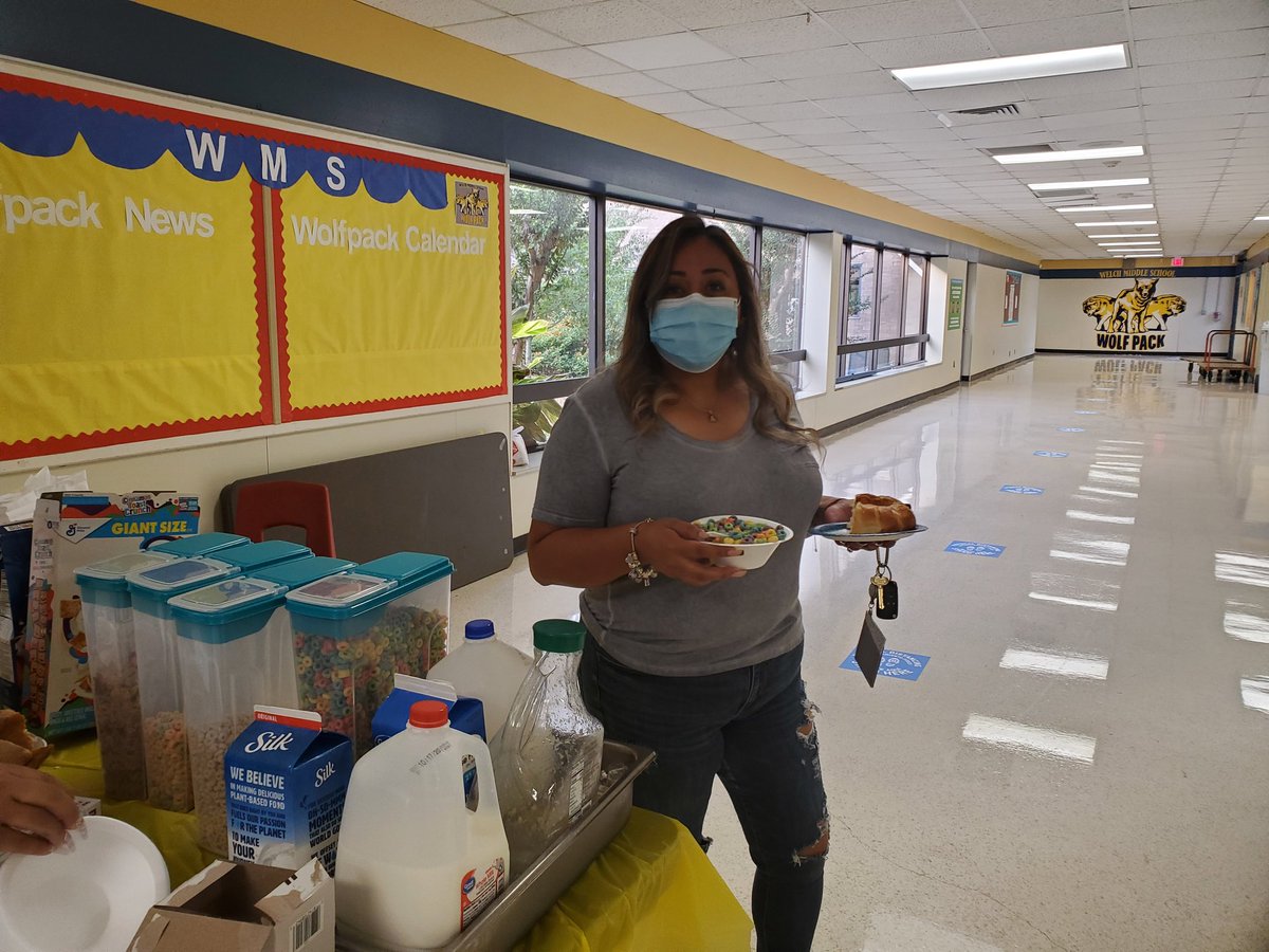 Alittle sweet bread to get Hispanic Heritage Month going...
<a href="/SouthArea_HISD/">SouthArea_HISD</a> @rosaelvahernan @HISD_SUPERSOUTH @TeamHISD