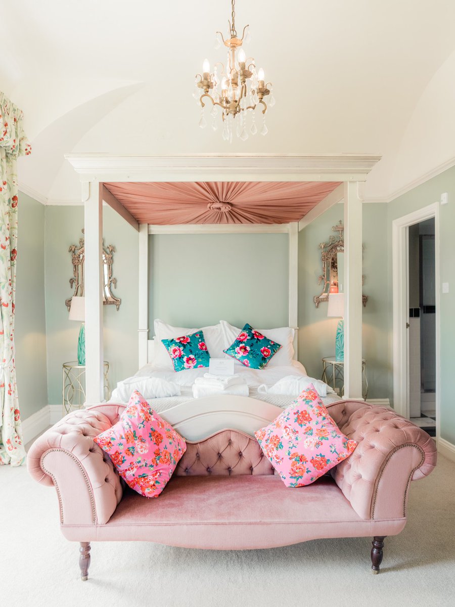 Check out the recent changes to The Duchess Chamber. Just one of the 16 exclusive bedrooms located in the Hall.