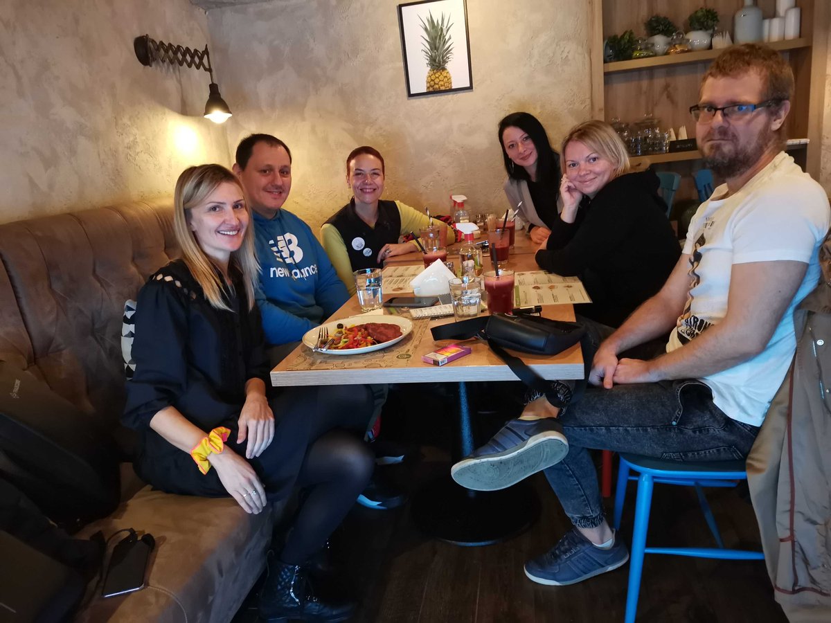 tradecore_rs's tweet photo. Our first goal using TicTrac platform was to launch a one-week “Autumn Equinox team walk-off” challenge to get out of our home offices.☀

The team with the highest average step-count got to enjoy a great meal and each other’s company after a long time apart. 🤗

#tictrac https://t.co/tcwKO6AzXV