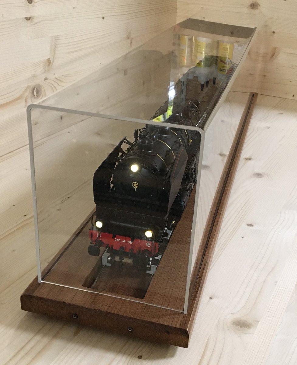 latelierdutrain's tweet photo. Nouveauté Novateur Modèles : Le banc d'essai et de présentation pour échelles 1 et G https://t.co/6PifJpQX9c
