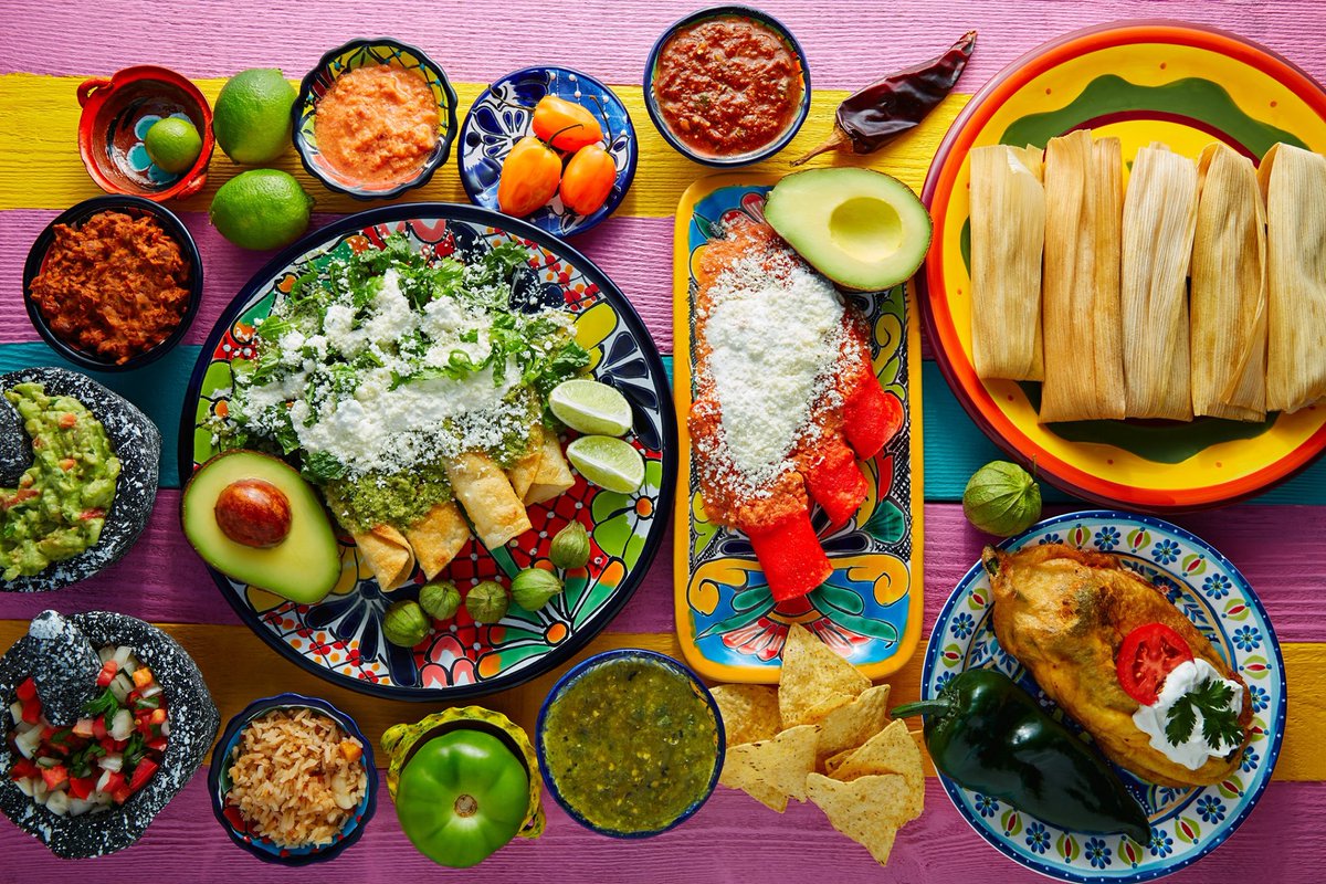 Quome_es's tweet photo. Recetas de cocina mexicana, pero también italiana, asiática, mediterránea, para comer lo mejor de allí y de aquí; y rápidas, fitness. En Quome creamos recetas para cocinar sano y rico, con pizcas de diversión y aventura 👩‍🍳
#MealKits https://t.co/VvfO7HUzbg