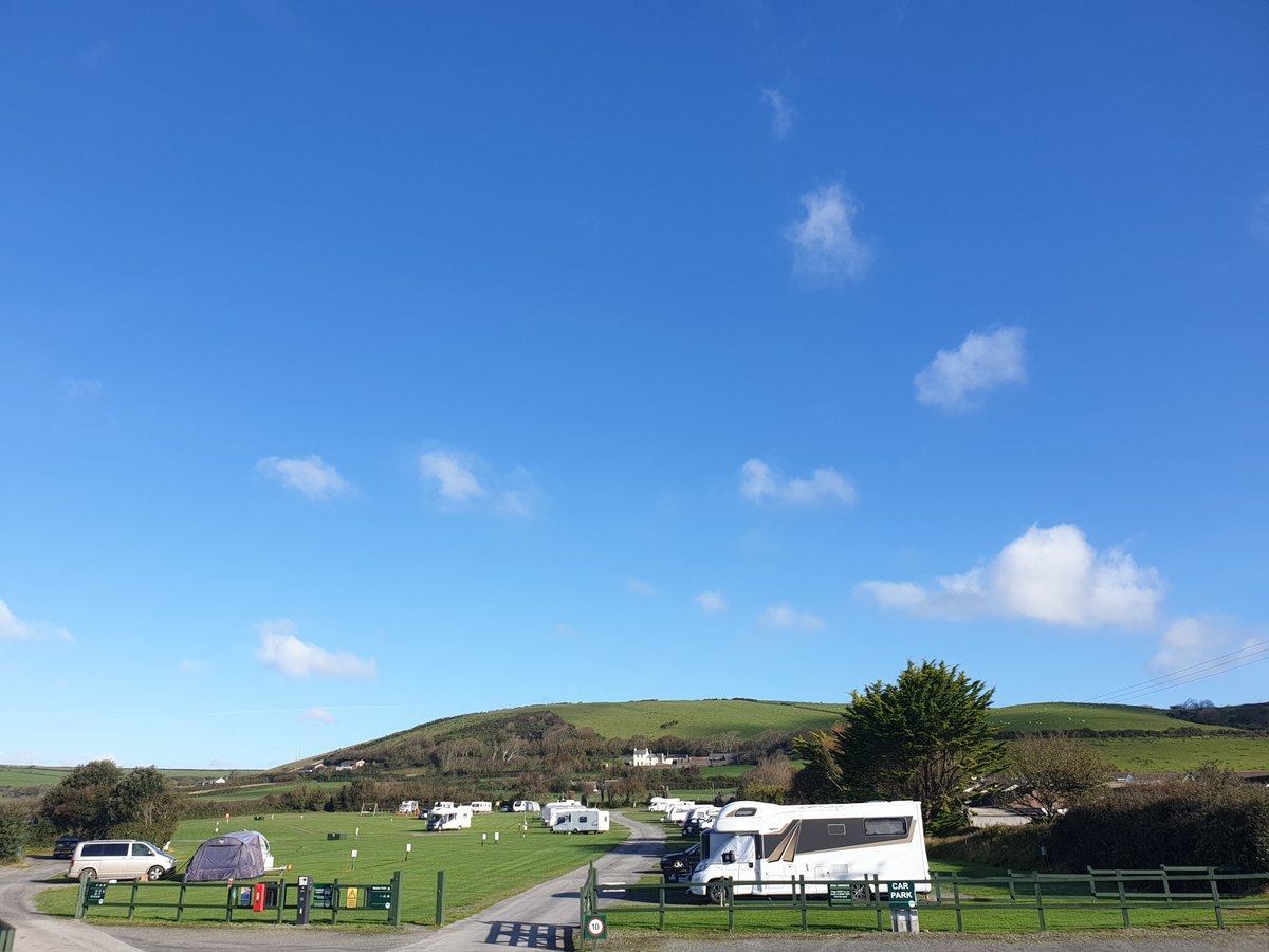 Good Morning from a beautiful sunny North Devon!
Here at Lobb we are gearing up for a busy half term.
While we are busy, we are still implementing all of our Covid procedures to ensure the site is safe and comfortable for your stay.