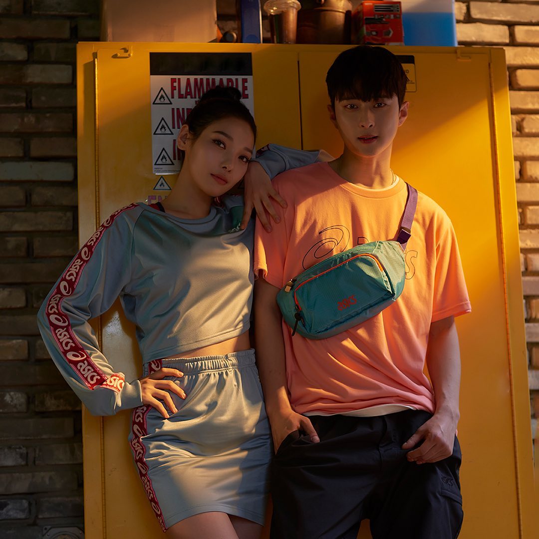 kardturkey_'s tweet photo. [KARD×ASICS]
GEL-MIQRUM

https://t.co/hMuOSrwKhW

#ASICSSPORTSTYLESG #GELMIQRUM #ENGINEEREDFOREVERYDAY #sneakers #KARD #BM #JSEPH #SOMIN #JIWOO https://t.co/EV5cxAQG2Q