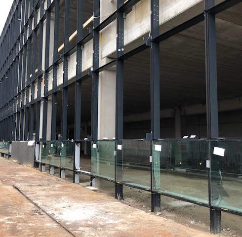 Werkzaamheden project <a href="/HikvisionEurope/">Hikvision Europe</a> gaan als een speer! Bedankt <a href="/willynaessens/">Willy Naessens Group</a> dat wij dit mooie project mogen voorzien van aluminium kozijnen en vliesgevels met screens en verticale aluminium lamellen. bit.ly/3dxx51B | #jmvandelftenzn | #gevelbouwerssinds1907