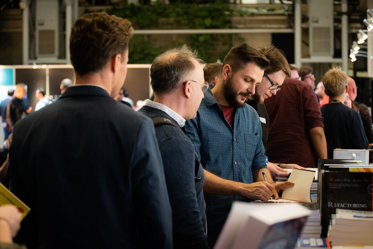 gotoacademyNL's tweet photo. "Instead of fixing the technology, we let it make the same mistakes that we make"
-
@fabiopereirame
| #GOTOams | #MeetTheAuthor | #DigitalNudge | #ux https://t.co/Glz9lHTc61