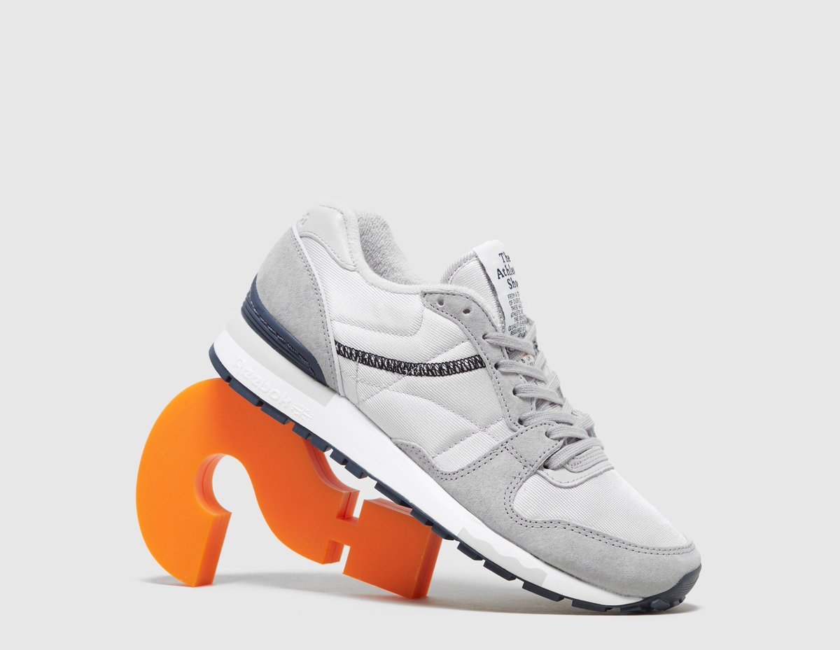 sizeofficial's tweet photo. The @Reebok GL 6000 'Inverted' - size? Exclusive. Available online: https://t.co/gNfE0QWmGH - #reebok #sizeexclusive #gl6000 https://t.co/yMATTsSIGJ