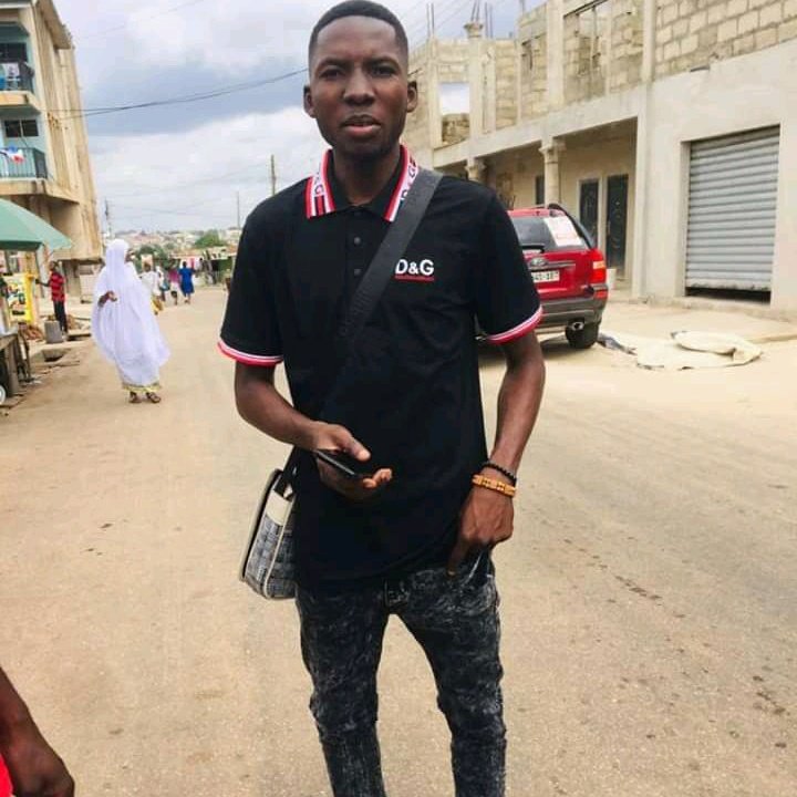 Zamaani4's tweet photo. #NewProfilePic https://t.co/OxiRVBEqDs