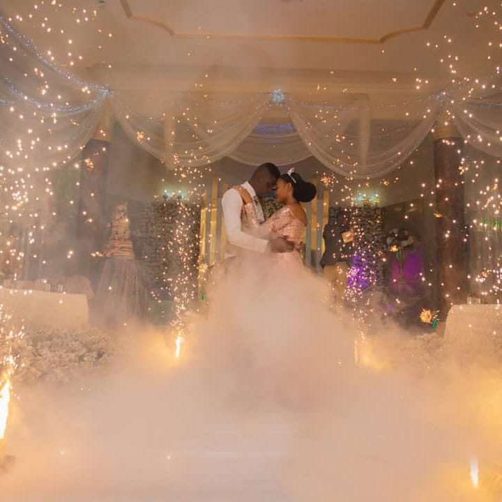 jesterobrien's tweet photo. Thank you Mr&Mrs Chinonso Okoli for your patronage #MN2020 #weddings #cakes #cakelife #cakedecorating #cake #caketradition #cakelove #cakeisbae #cakealltheway #weddingcake https://t.co/Z1R6euOmyT
