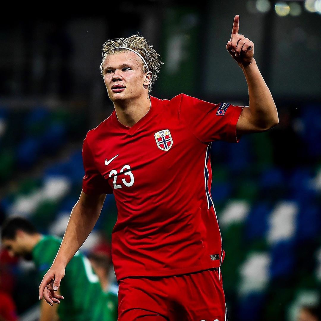_BeFootball's tweet photo. Erling Braut Haaland a marqué 51 buts lors de ses 48 derniers matchs, clubs et sélection confondues ! 😳 https://t.co/mOt0E6r7FQ