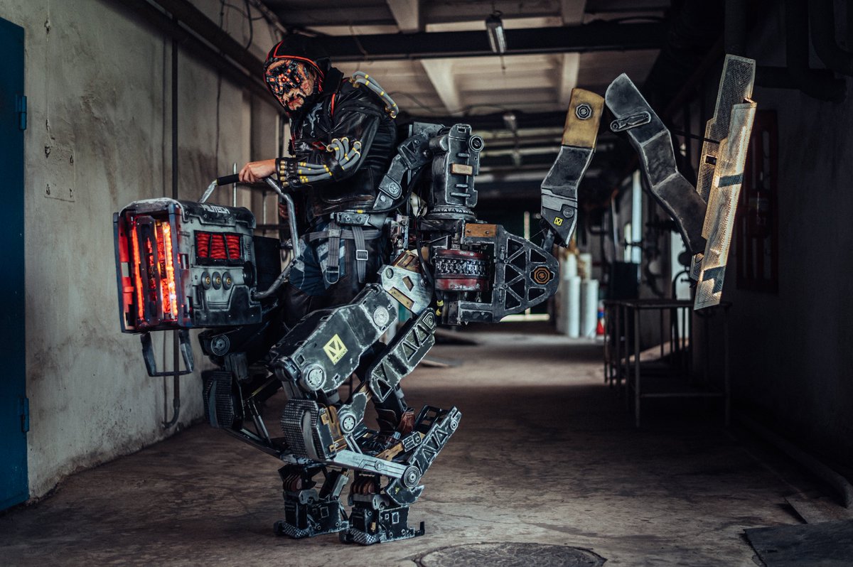 He only had 2 months to finish the exoskeleton but he made it happen! The costume weighs around 80 kg and was his (very heavy) ticket to the finale!Make sure to leave Stepanovz a follow on Instagram   https://www.instagram.com/stepanovzapilit/