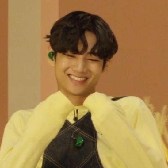 he shy tiny babie