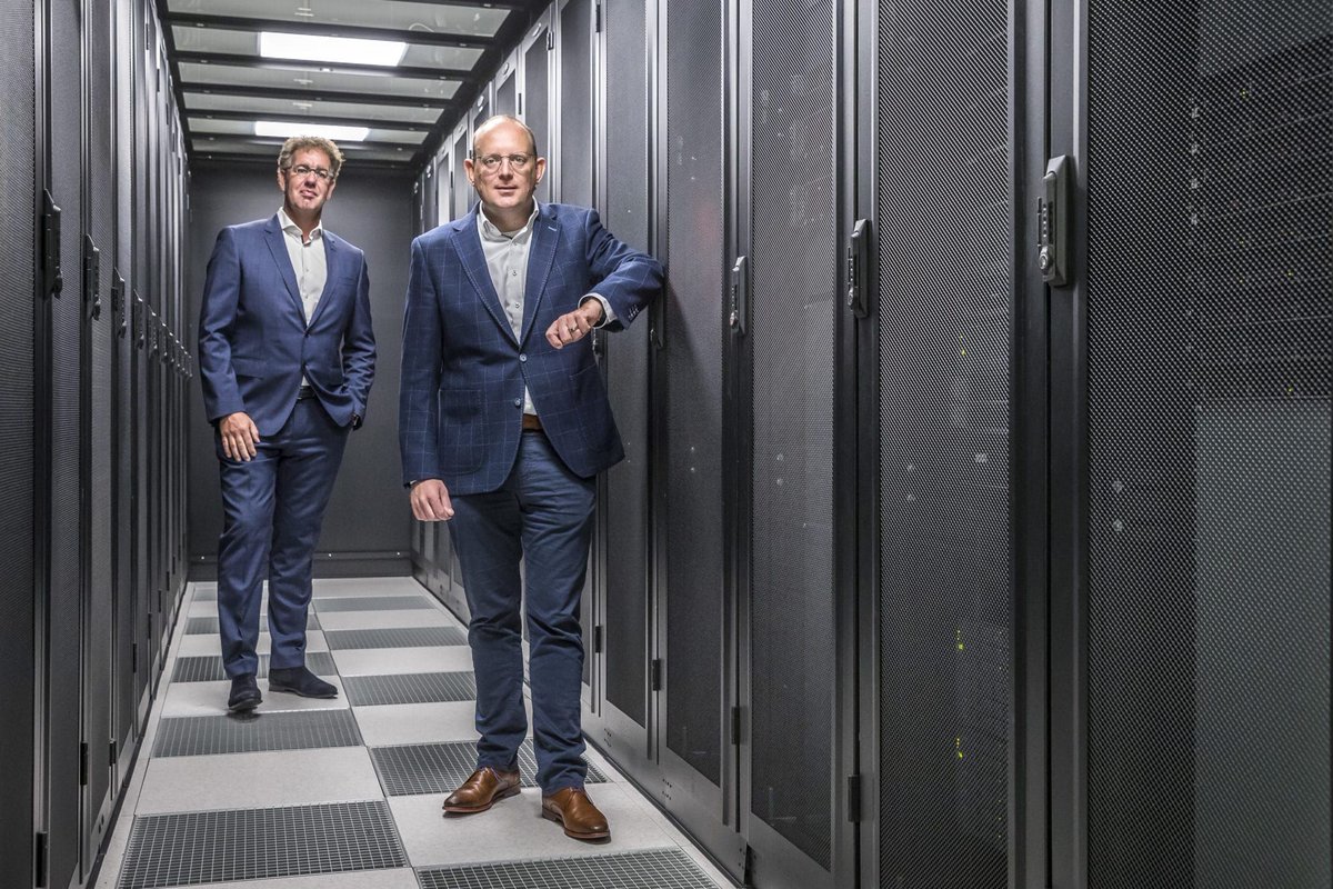 Hoe meer energie datacenter <a href="/systemec/">Systemec</a> gebruikt, hoe beter voor het milieu. Hoe steekt dat in elkaar? Directeuren Wim Daemen (Klaver Groep) en Sjoerd Derkx (Systemec) leggen het in dit artikel uit: buff.ly/3j0363I