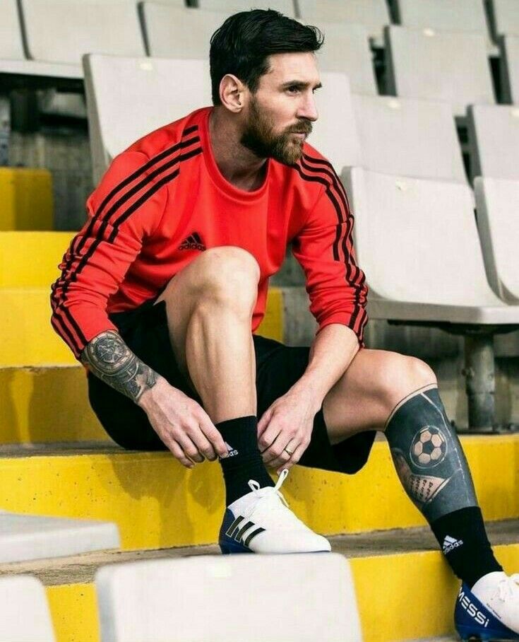 fotos_messi_'s tweet photo. #messinaround #messianicjew #messigoal #messikabracelet #messier #messihattrick #messiforever #messihair #messifamily #messinese #messi15 #messias321 #leomessi #messi #a #fcbarcelona #football #barcelona #lionelmessi #cr https://t.co/GnExYvBxD6