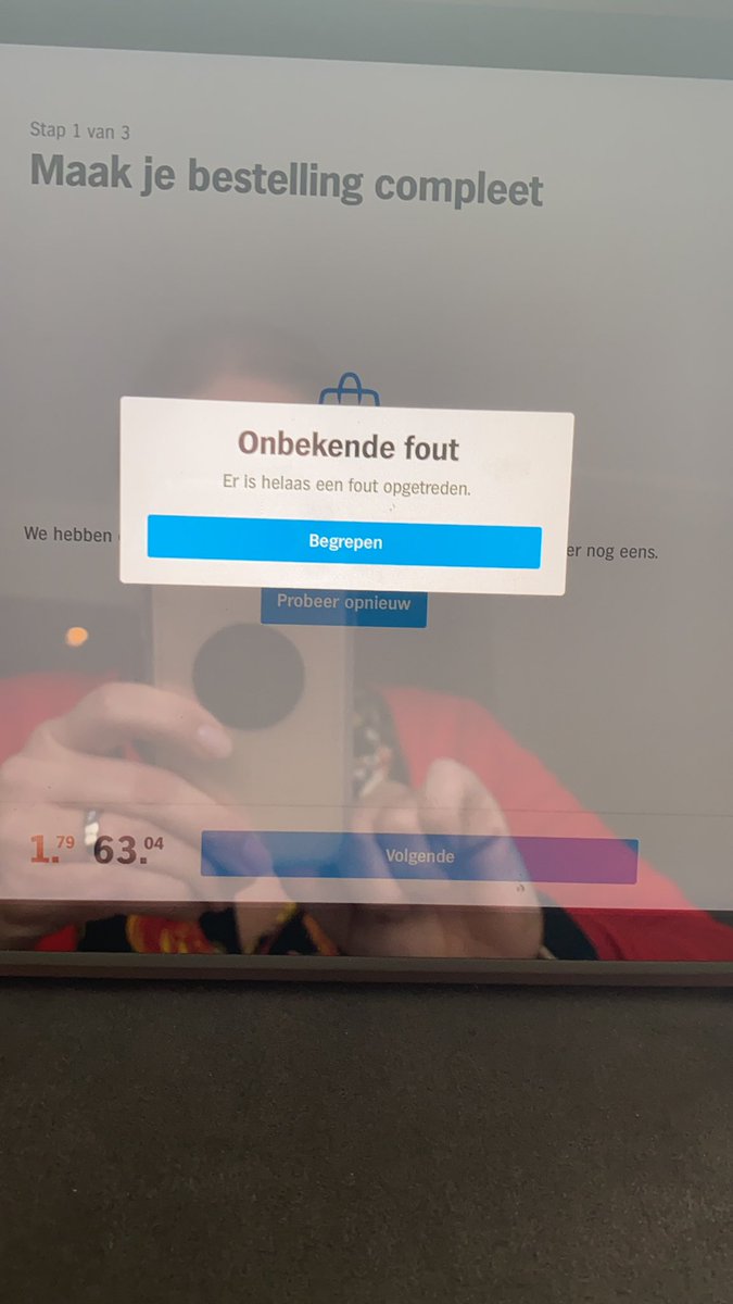 ClementiendR's tweet photo. @albertheijn is jullie bekend of er een storing is in de bestelomgeving? Zowel gisteravond als nu krijg ik nl foutmelding https://t.co/ALCLWZSljV