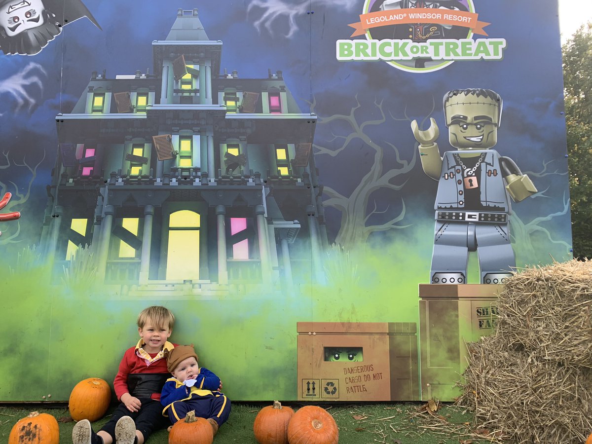 wajyk's tweet photo. @LEGOLANDWindsor “Gaston” and “the Beast” visit #BrickorTreat https://t.co/DnVULMrEy9