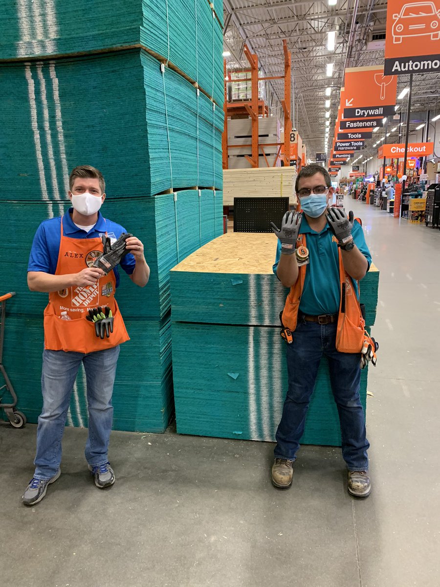 Walking store 3019 today and I asked our hard working lot associate Jeremy to test out a new pair of safety gloves. Jeremy is by far the best lot associate when it comes to work ethic, willingness to help others and keeping safety top of mind! #safetyispersonal @KevinMasseyTHD