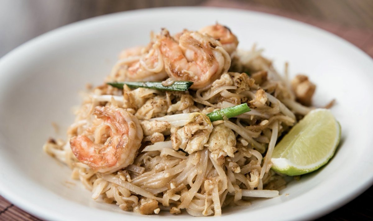 hare_tortoiseuk's tweet photo. One of the most simple but delicious dishes in our menu, Pad Thai consists of wok-fried egg noodles, deep-fried tofu, and king prawn as the main star. It’s an explosion of flavour!

#padthai 
#thaifood 
#panasian 
#londonfoodies 
#hareandtortoise https://t.co/27DsUmPVvM