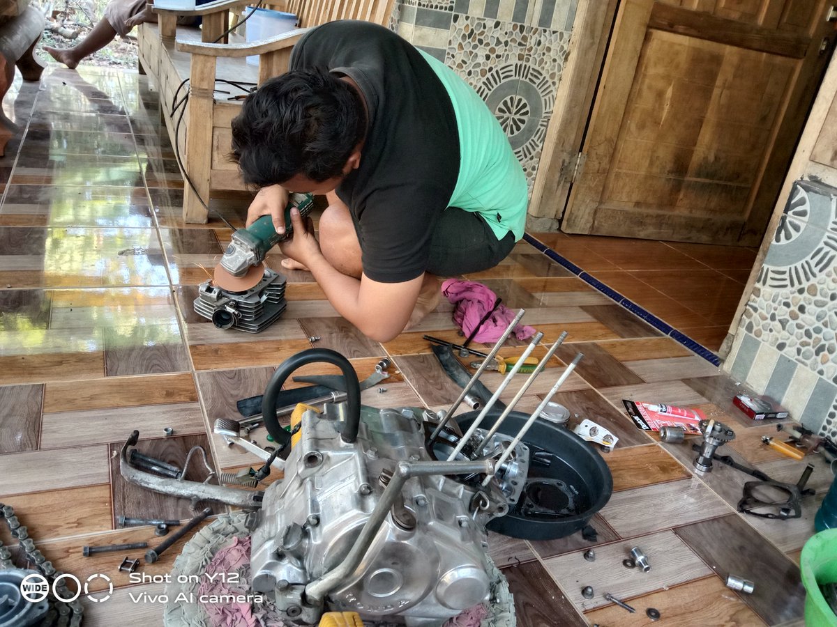 ArfiantoDenny's tweet photo. Bekerjalah seperti jam, di lihat ataupun tidak di lihat ia tetap bekerja https://t.co/DhJazOjyDK