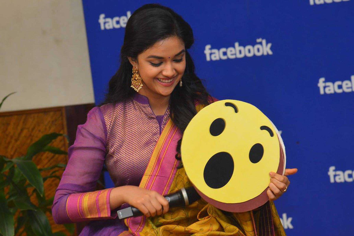 Dileep_VK18's tweet photo. Let's make it huge
Evaru Vuhinchani range ki tesukoni velladam😎✊
#TeamKeerthy
Tag 👉 #HBDKeerthySuresh 👈
#KeerthySuresh
@KeerthyOfficial https://t.co/xX19dlp3uK