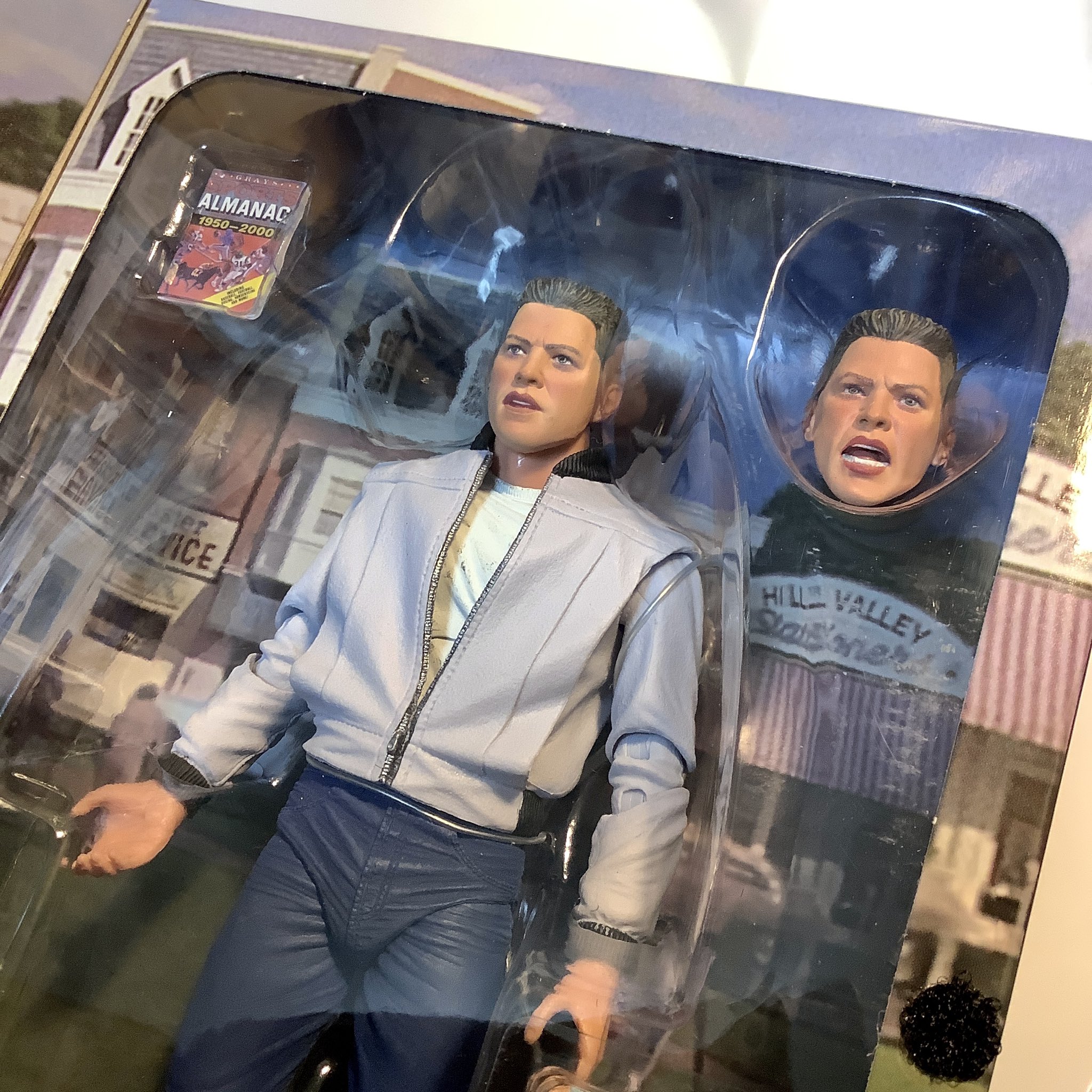 ネカ バックトゥザフューチャー　ビフタネン フィギュア NECA バックトゥザフューチャー 7inch アクションフィギュア