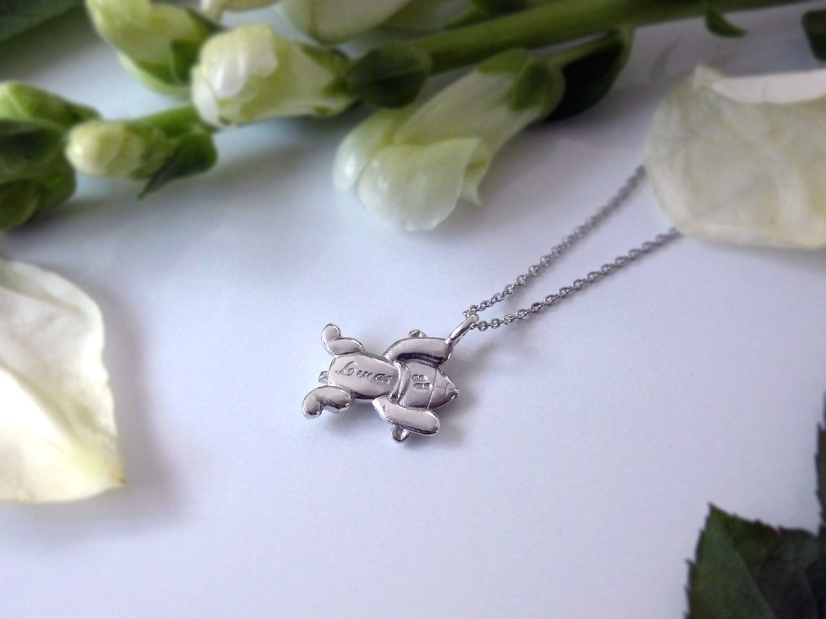 madmumof7's tweet photo. Perfect for special birthdays, new parents &amp; for those who have lost someone special. Thank you @HeulwenLewis for my beautiful bespoke keepsake charm/pendant (GIFTED)
Precious Memories Captured in Bespoke Jewellery Pi... https://t.co/4ag2fyNHy2 #jewellery #designer  #giftideas https://t.co/xshNLKSMuu