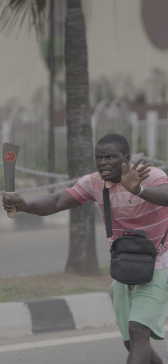 DericksDC's tweet photo. 2 seconds everything don burst!!#AlausaProtest #EndBadGovernanceinNIGERIA #EndSWAT #EndSARS #SARSMUSTEND https://t.co/4LbXqTXEVN