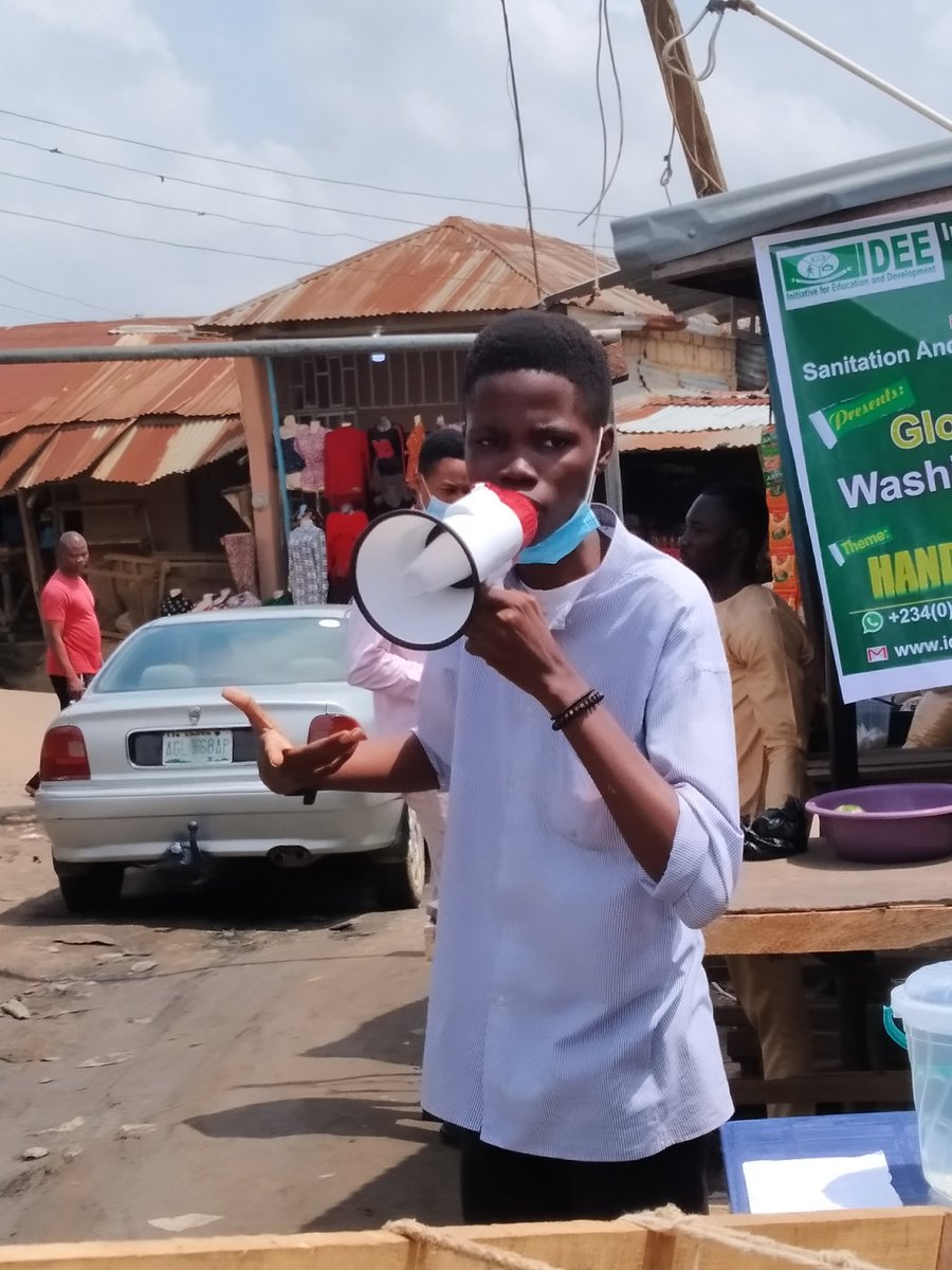ideenigeria16's tweet photo. Community sensitisation on Effective Hand Washing.
#HandHygieneforAll
#GHWD2020.
@OLAABASS @sway_network @NanpetCJ @UnitedPurposeNG @UNICEF_Nigeria @mercycorps @ACTFoundation_ @TYDFoundation @DevTrainNg @EUinNigeria @FMWRNigeria @WSSCCouncil https://t.co/fbnA9FiJnd