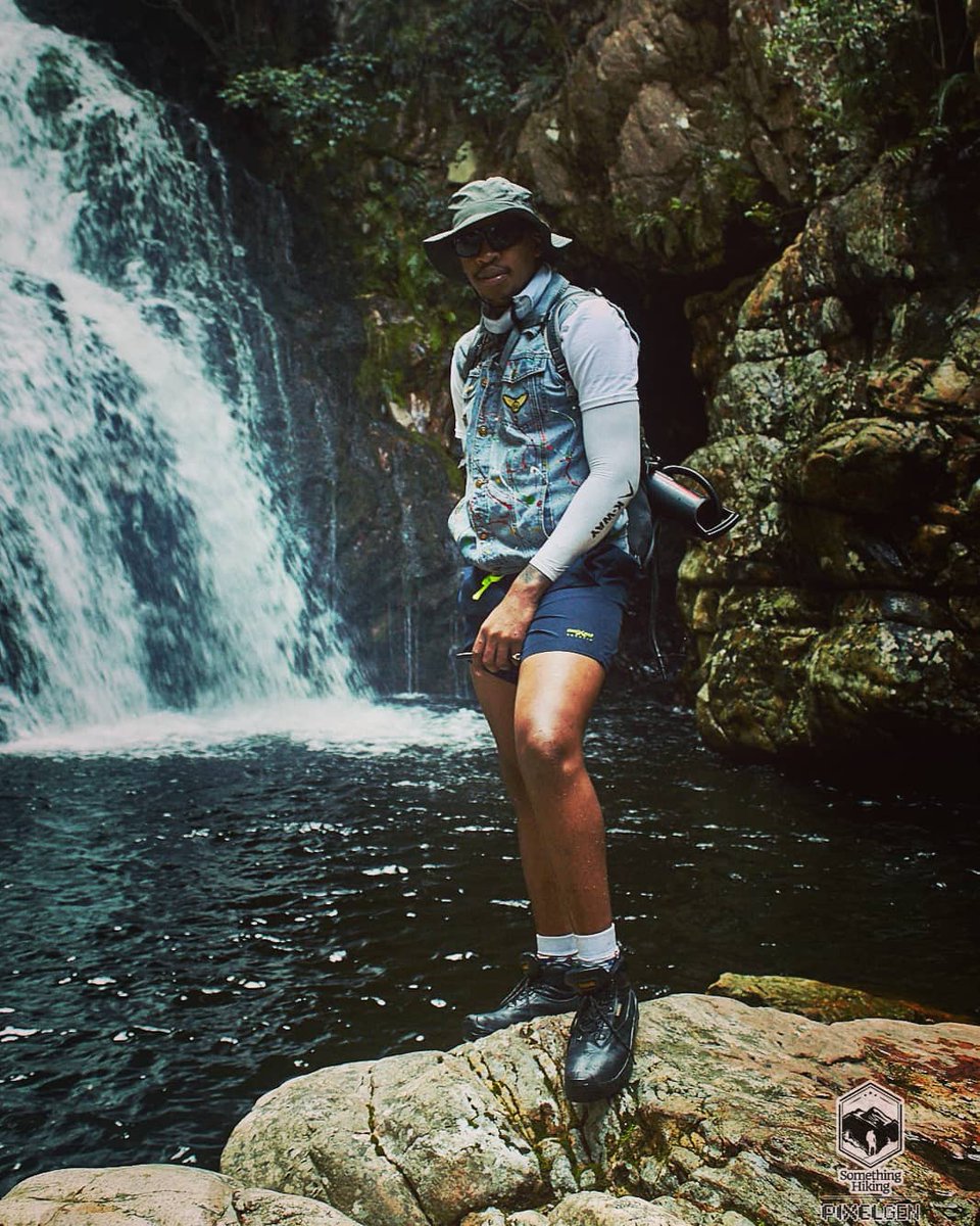 HikingSomething's tweet photo. Let us plug🔌 you through nature and waterfalls 🌍🏞️ @CapeNature1
#hiking #naturelovers #outdoorfun #waterfalls #tourism @Tourism_gov_za #rockpool #weCreate #youEnjoy #hikingisahobby #adventure #ExploreTheImpossible #scenic https://t.co/rA73wmhnzP
