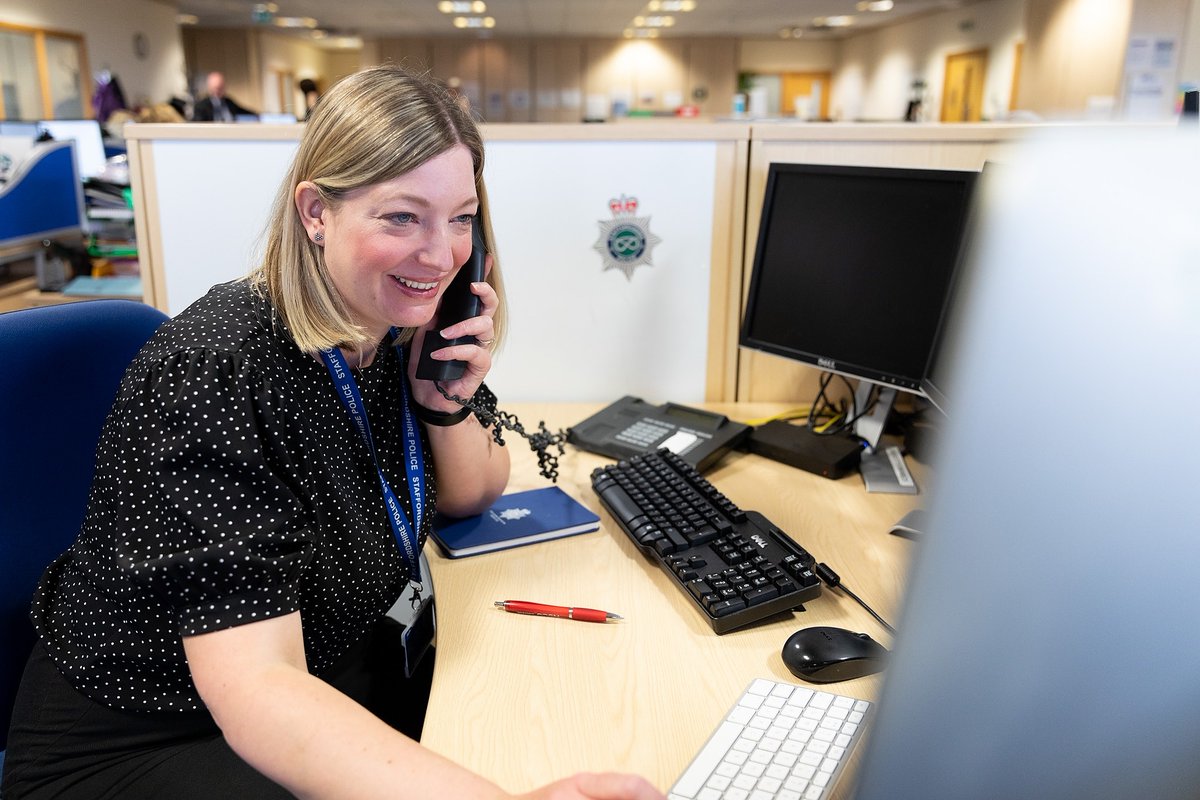 StaffsPolice's tweet photo. Working at Staffordshire Police doesn't just mean being a police officer, there are lots of opportunities to work for your local police force. 

Take a look at current vacancies over on our website ➡️  https://t.co/WpRGUZVPOC https://t.co/MbJVPlE8LX
