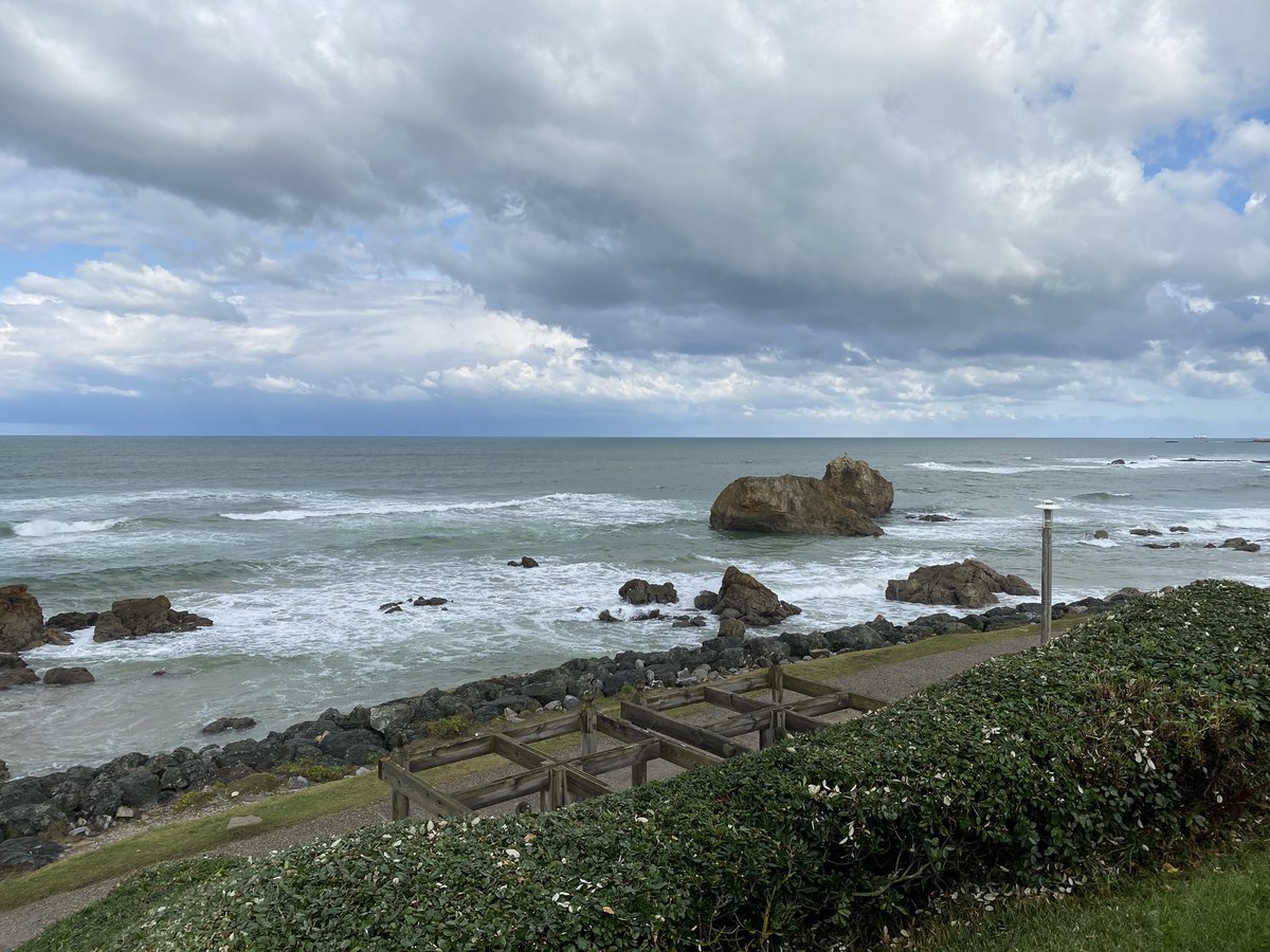 lavaurpascal's tweet photo. En direct #RencontresNumPB @INTERCOnnectes à @Ville2Biarritz @CommunautePB @pays_basque pour présenter #KHIKO by @Go4ioT, l’ #antivol #connecté 
Fabrication 🇫🇷
SANS Abonnement
#RencontresNumPB  #RencontresNum2020 #regionstartup #TeamNAqui #iot #smartcity #prevention #frenchtech https://t.co/wufMbH1KwJ